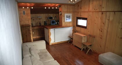 Stunning, suberbly located 2 bed apt in Val Claret