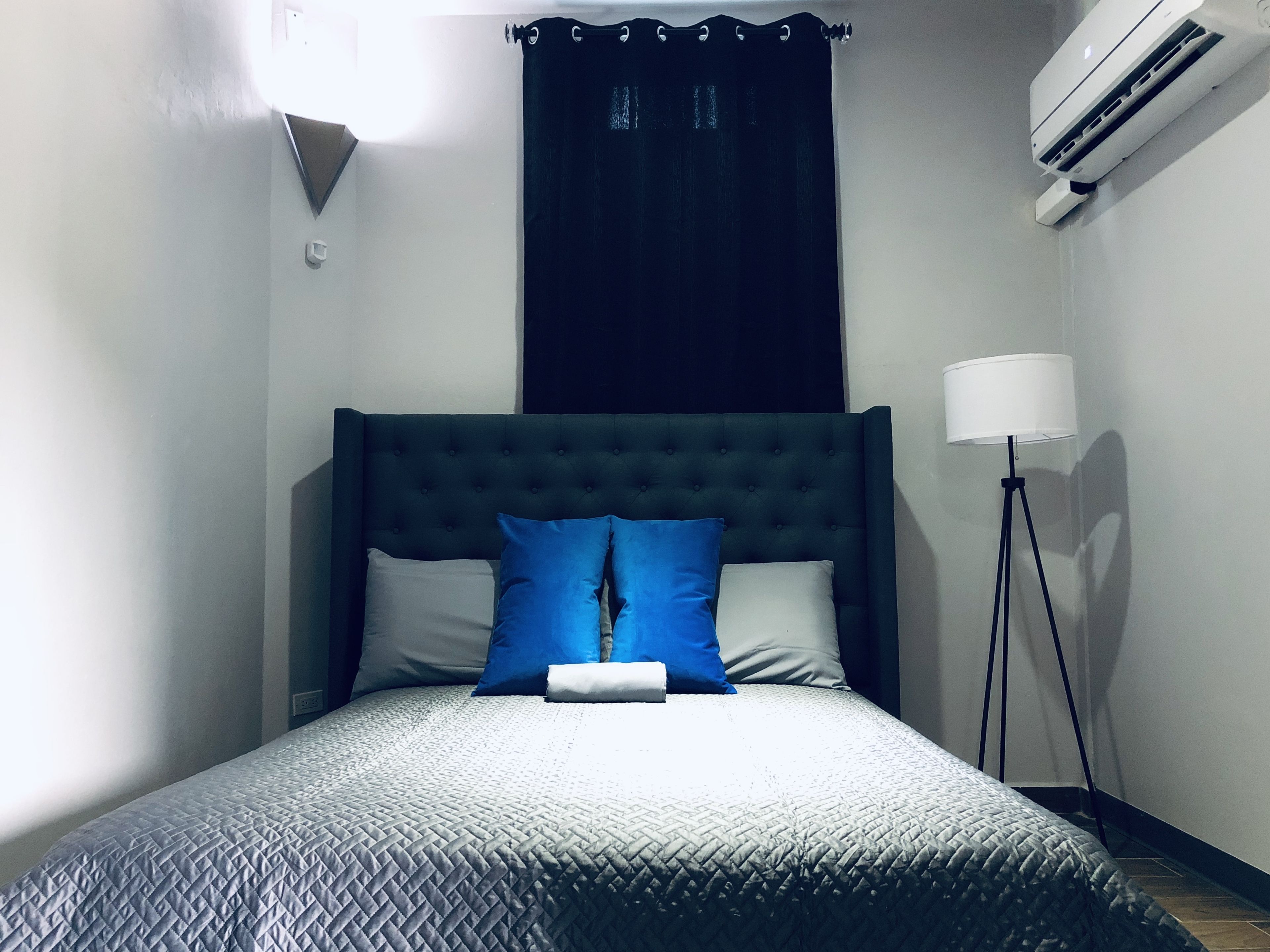 Premium-Apartment, 1 Queen-Bett, Nichtraucher | 1 Schlafzimmer, hochwertige Bettwaren, Daunenbettdecken