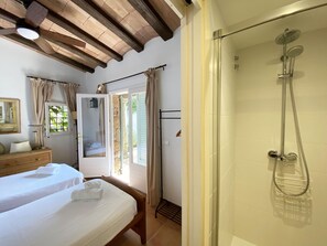 4 sovrum, strykjärn/strykbräda och wi-fi