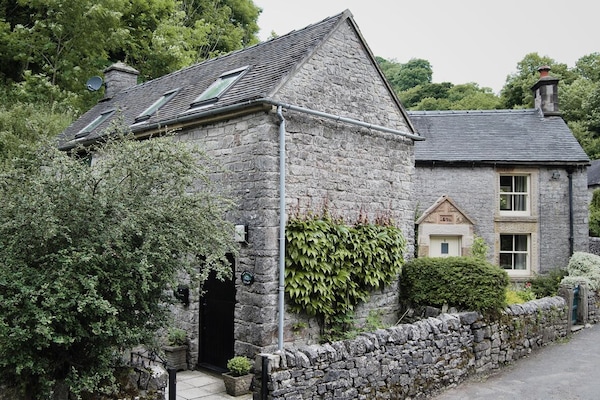 Old Millers Cottage on left