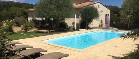 Alberca al aire libre