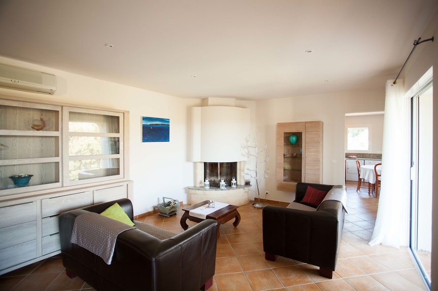 Villa Con Grande Piscina Riscaldata A 08 Mn Da Porto Vecchio E Delle Sue Spiagge - Porto Vecchio