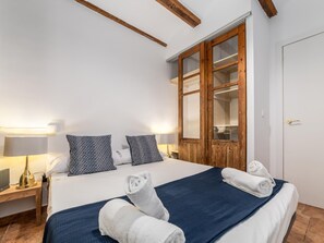 1 bedroom, iron/ironing board, Internet, bed sheets