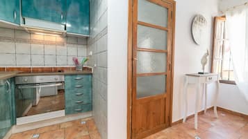 Réfrigérateur, micro-ondes, four, lave-vaisselle