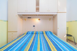 1 soverom, strykejern/-brett, reiseseng for barn og wi-fi (inkludert)