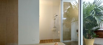 House for a poet with an ocean view