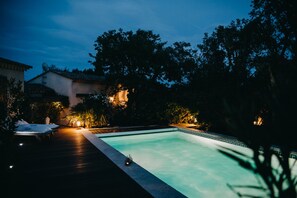 Piscine extérieure, piscine chauffée