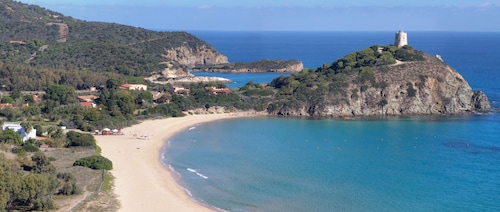 CHIA PANORAMA HAUS AUF DEM MEER