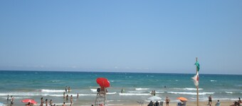 Sea Front Apartment at Oliva Beach. Free Wi-Fi Internet.