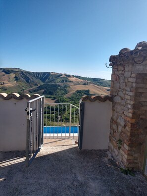 Property grounds - Newly renovated farmhouse with pool - views of the sea and mountains (Crocetta Santa Maria)