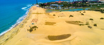 Modern Villa/Heated Private Pool & Garden/smart TV/WiFi/near Beach/Dunes/Shops