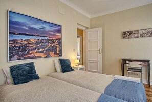 4 dormitorios, tabla de planchar con plancha, wifi y ropa de cama