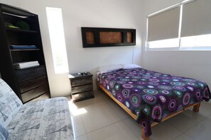 1 soverom, strykejern/-brett, wi-fi (inkludert) og sengetøy