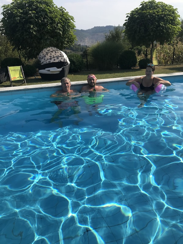 Piscine extérieure, piscine chauffée
