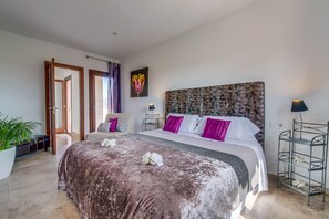 4 Schlafzimmer, Bügeleisen/Bügelbrett, kostenloses WLAN, Bettwäsche