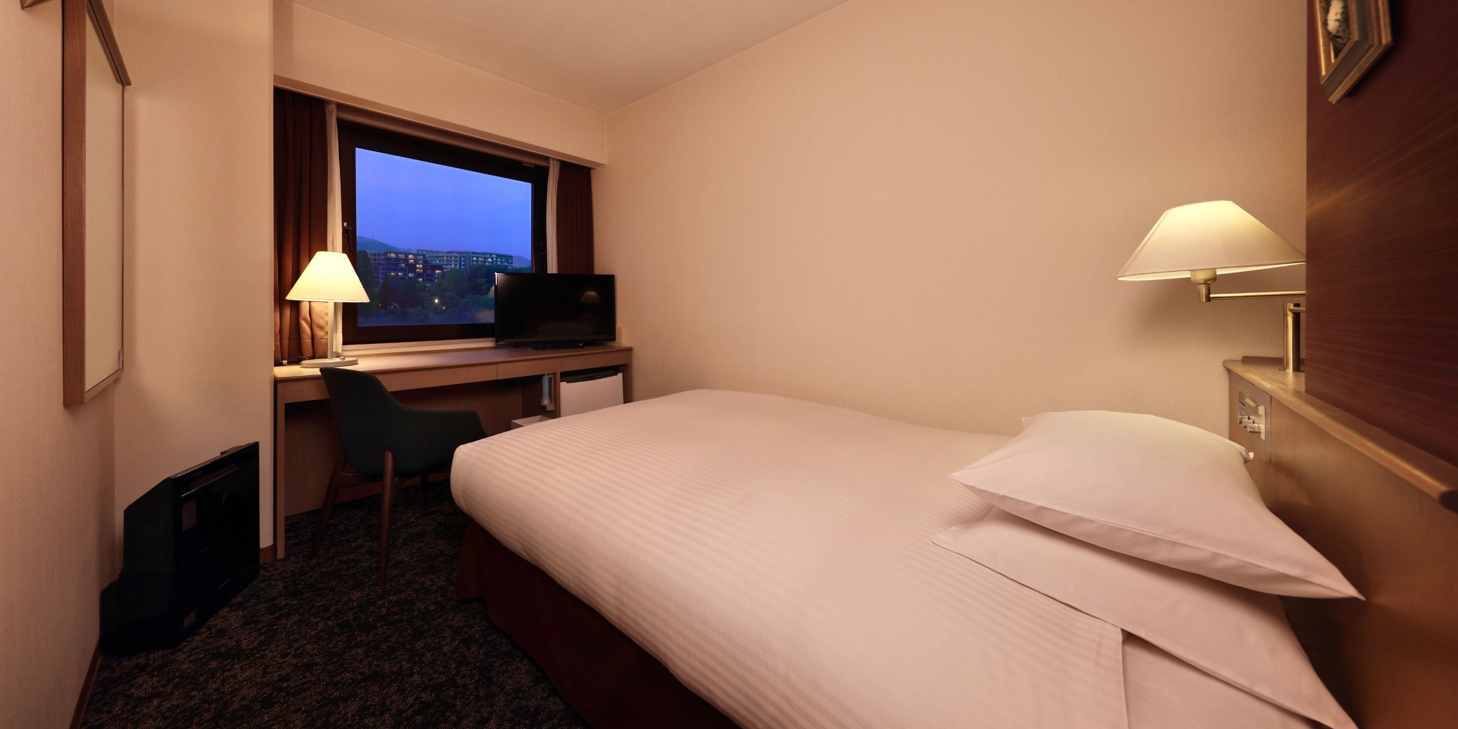 Foto - Minamisenri Crystal Hotel