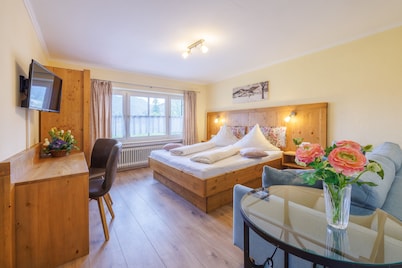 Apartment Hochfelln 30sqm, kitchen, 1 living/bedroom, WLAN, max 3 persons