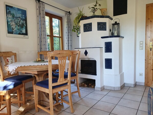 Dining - Apartment 115sqm, balcony, terrace, kitchen, 3 bedrooms, living room, max 6 p. (Ruhpolding)