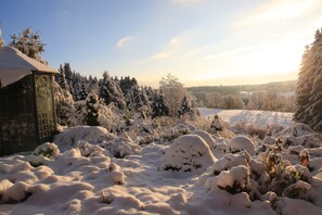 Property grounds - Modern and comfortable holiday home with fantastic views and privacy (Braunlage)