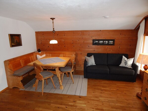 Interior - B Apartment Branderalm 52sqm, balcony, eat-in kitchen, 2 bedrooms, 1 bed-sitting room (Ruhpolding)