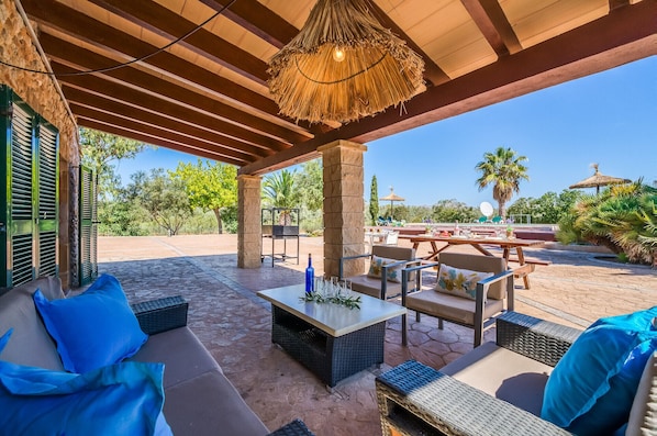Outdoor dining - Finca by sea Ses Rotes with pool Pollensa (Puerto Pollensa)