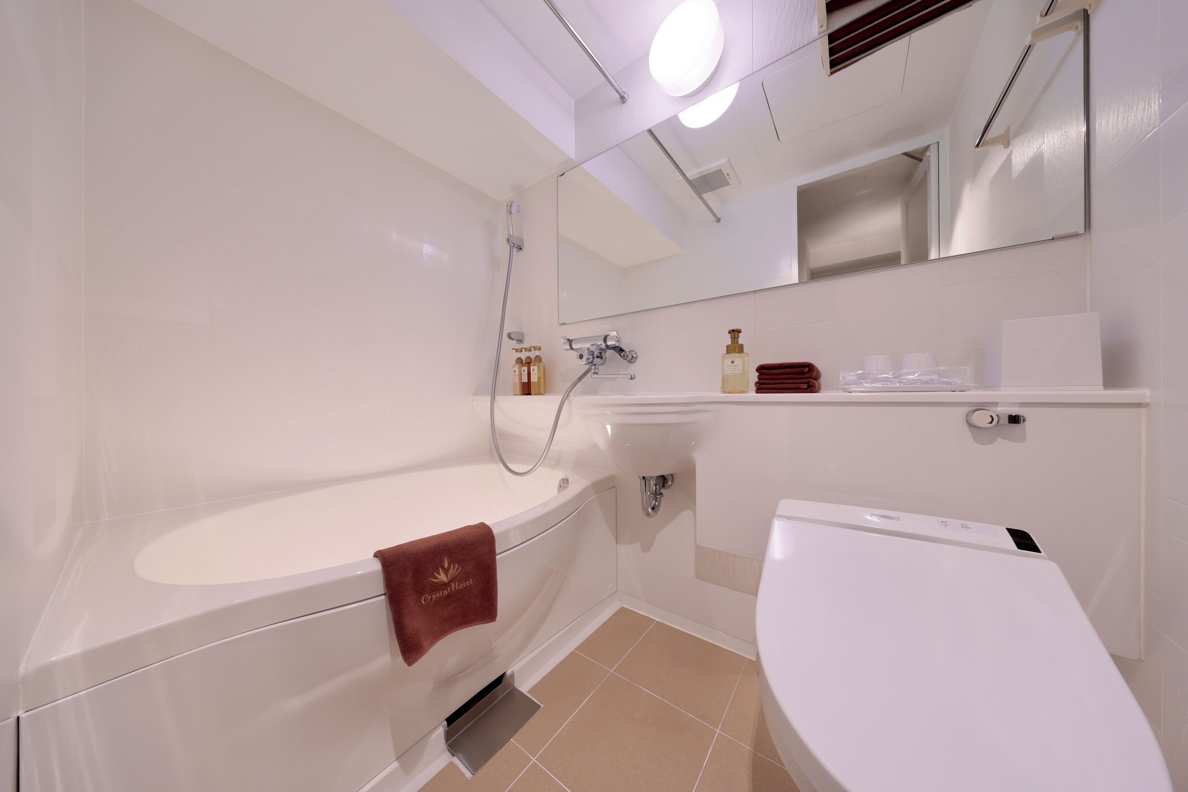 basic double room, non smoking | bathroom | combined shower/bathtub, free toiletries, hair dryer, slippers