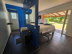 4 bedrooms, in-room safe, iron/ironing board, free WiFi