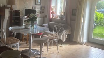 Télévision, livres, chaßne hi-fi