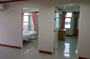 2 Bedrooms | โต๊ะทำงาน, Wi-Fi ฟรี