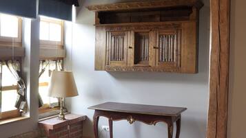 3 dormitorios, escritorio, wifi gratis y ropa de cama