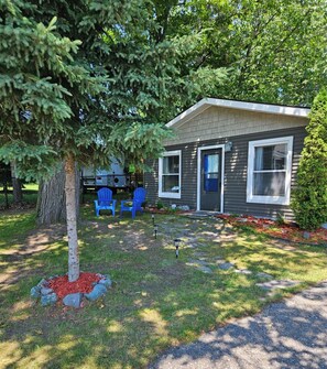 Exterior - Beach and Bike House 401 East Park Street (Marquette)