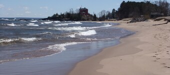 Beach and Bike hus 401 East Park Street