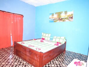 Wifi gratis y ropa de cama 