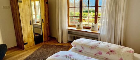 1 室のベッドルーム、インターネット、ベッドシーツ