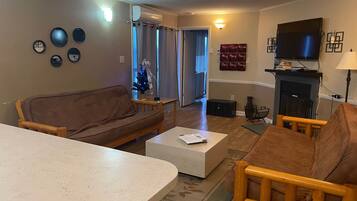 TV, fireplace, DVD player