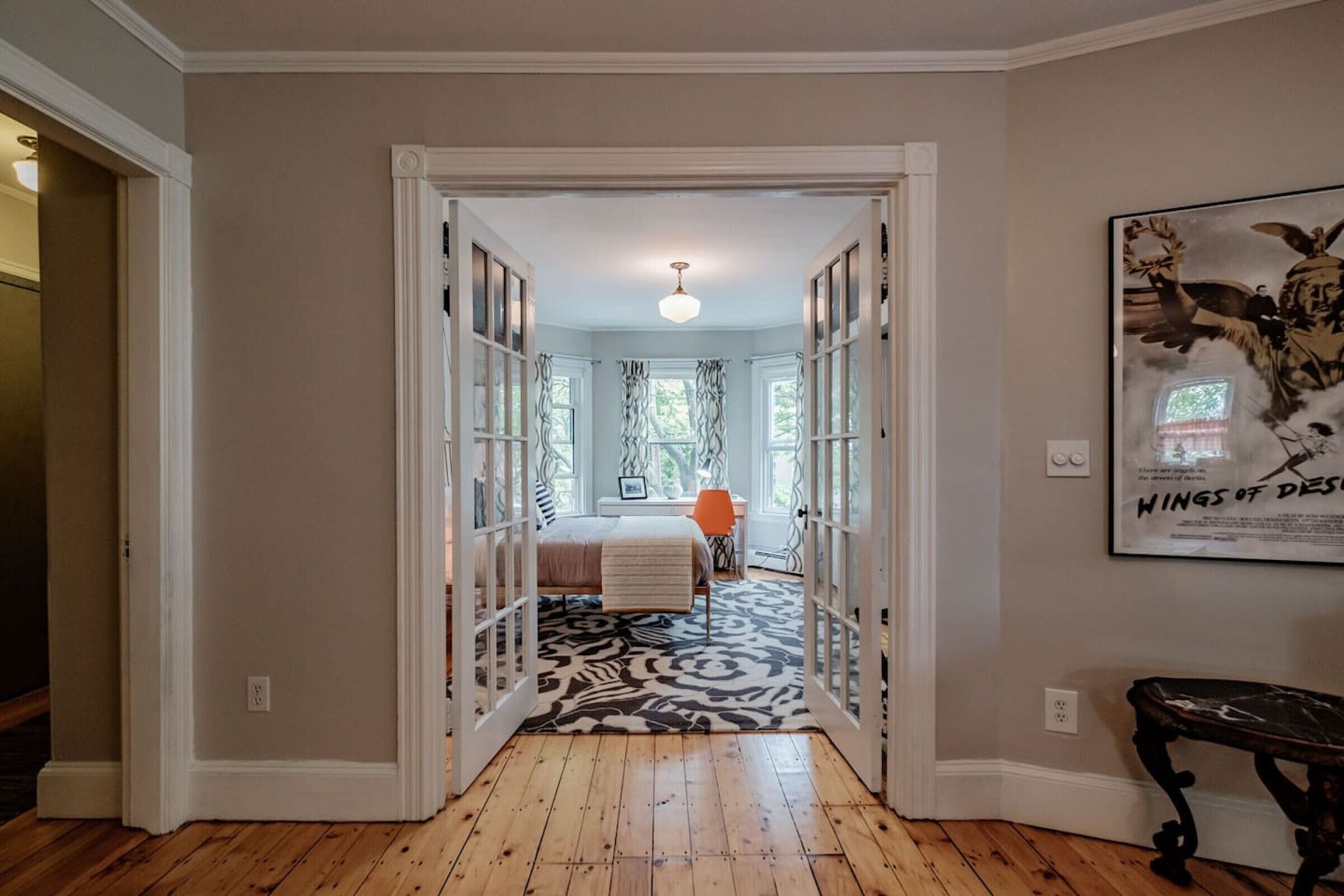 4 bedrooms, desk, iron/ironing board, travel cot