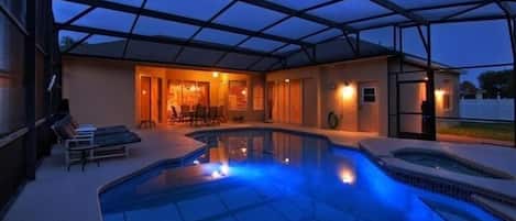Piscine extérieure, piscine chauffée