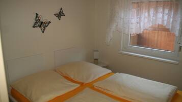 2 habitaciones, wifi gratis y ropa de cama