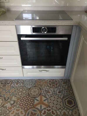 Frigorífic, microones, forn i rentaplats