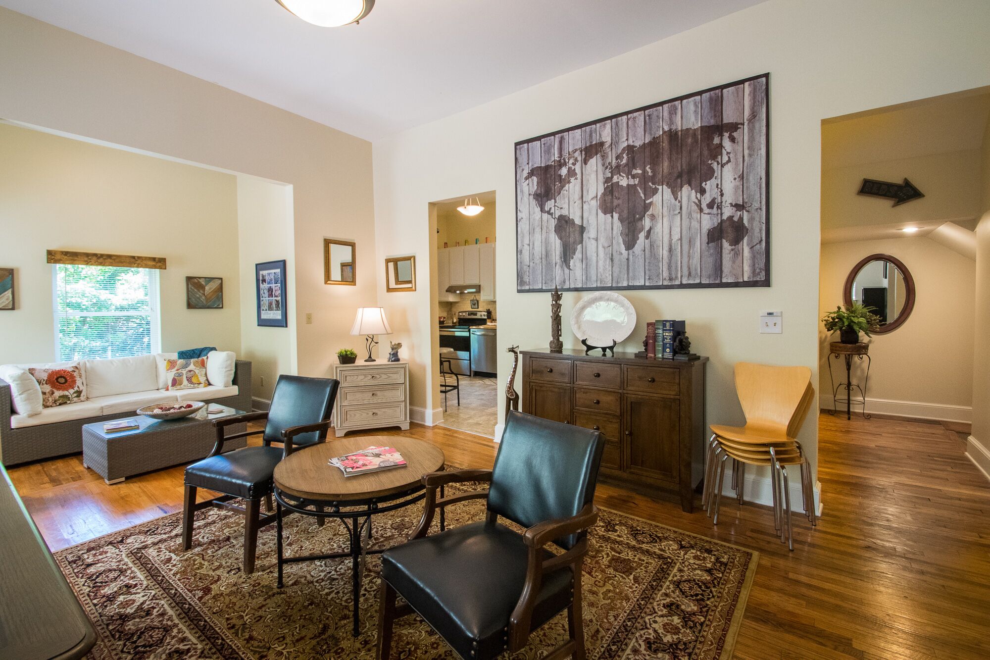 Quiet, Private and Spacious 3 Miles from Downtown Cincinnati 