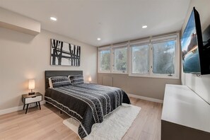 4 habitaciones, escritorio, tabla de planchar con plancha y wifi gratis 