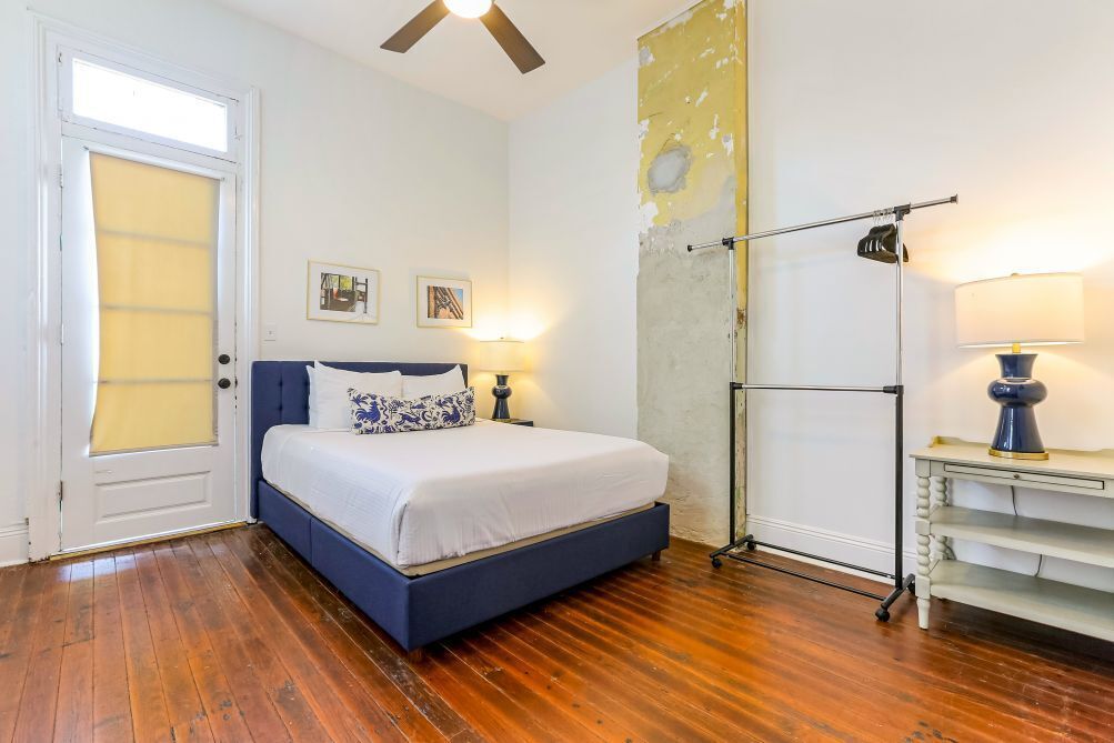 2 quartos, ferros/tábuas de passar roupa, Wi-Fi, roupa de cama