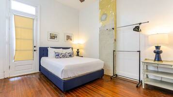 2 quartos, ferros/tábuas de passar roupa, Wi-Fi, roupa de cama