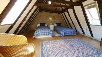 2 slaapkamers, een strijkplank/strijkijzer, wifi, beddengoed