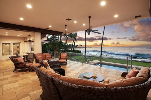 Kukui'ula Kai - Oceanfront Home with Pool and Large Lounge Area