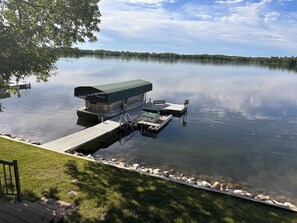 Marina - PRIVATE Luxury Lake Home with 5+ BR and Gourmet Kitchen-22 Foot Pontoon Included (Alexandria)