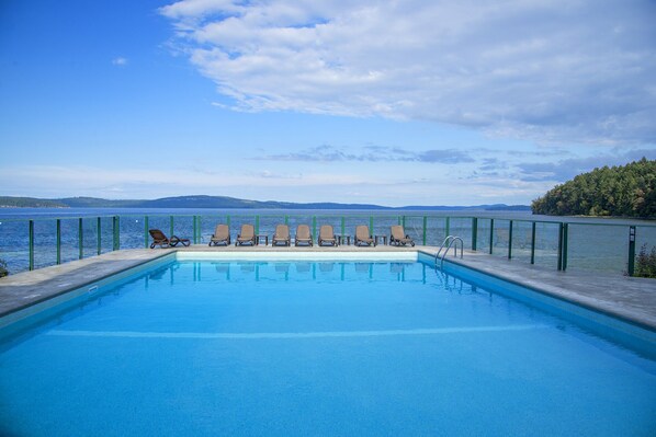 Outdoor pool, a heated pool
