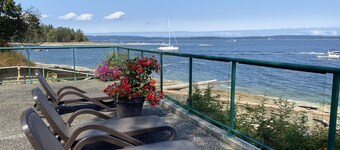 Oceanfront Seaside Vacay with stunning views at Inn of the Sea,Pool/Hot Tub/Dock