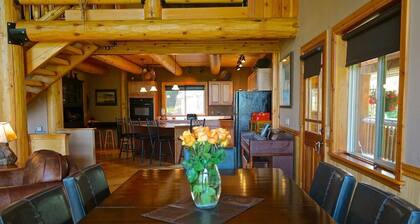 Log Cabin On Acreage Near Meadow Lake Resort