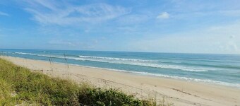 ULTIMATE PARADISE SUNRISE ON OCEAN in your backyard SUNSETS over Indian River